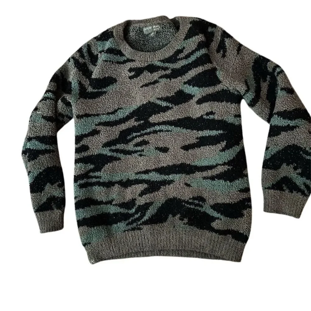 Barefoot Dreams Women's XS Green Camo CozyChic Pullover Sweater - Picture 1 of 9